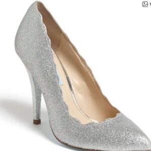Betsey Johnson Altar Pumps Silver Women's 7